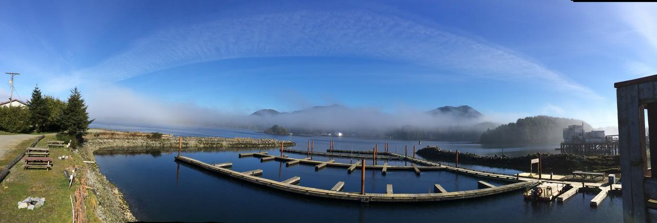 Island West Resort-Motel Ucluelet Bagian luar foto
